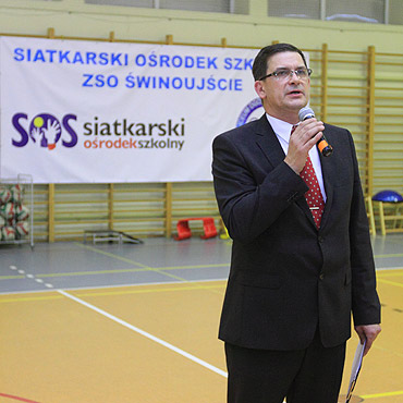 winoujscy siatkarze otrzymali profesjonalne „trenaery”. Zobacz film!