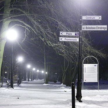 Radni: Park jest za bardzo owietlony