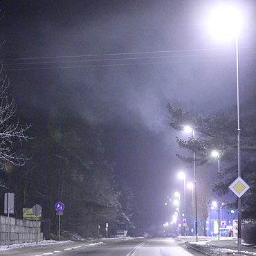 Pal w piecach czym si da. Nad miastem unosi si smog
