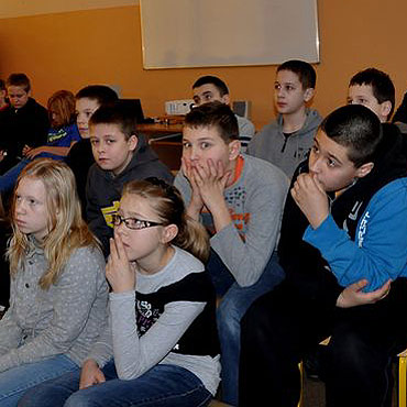 Internetowy teatr w „Czwrce”