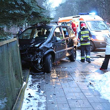 Opel zderzy si z „maluchem”