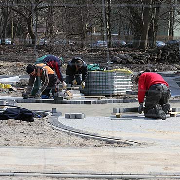 Prace zgodnie z planem. Park przy ul. Malczewskiego powstanie do czerwca