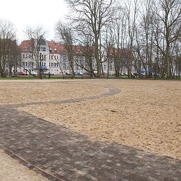 Plac zabaw w Parku Zdrojowym dopiero po wakacjach