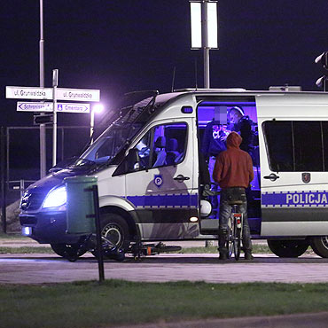 Policjanci z KWP wspieraj winoujskich funkcjonariuszy