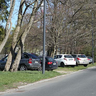 Wielka majówka – początek parkingowego „Sajgonu”
