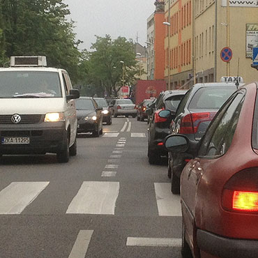Rozadowuj towar. Blokuj ulic