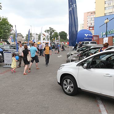 Targi motoryzacyjne wrciy po 5 latach do winoujcia. Zobacz film!