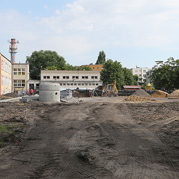 Wicej boisk i klasy jak  nowe. Ale dopiero po wakacjach