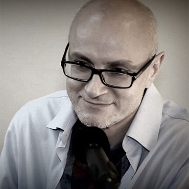 „Bez ciemy” z artyst Andrzejem Paweczykiem, twrc galerii Miejsce Sztuki 44 