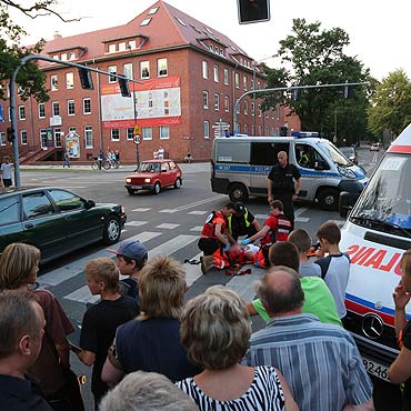 Kierowca BMW potrci rowerzystk. Jest ranna