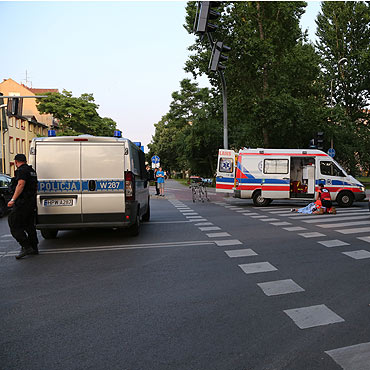 Kierowca BMW potrci rowerzystk. Jest ranna