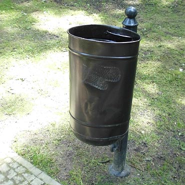 Demoluj Park Zdrojowy. Niszcz awki i mietniki