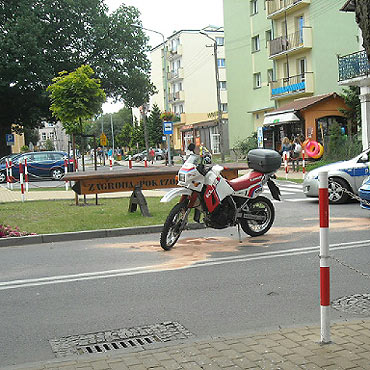 Midzyzdroje: Samochd uderzy w motocyklist