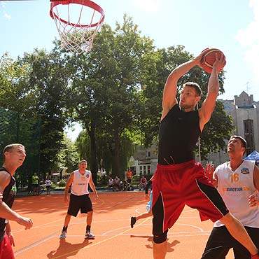 Relacja z turnieju Gryf Basket Cup 2013 w winoujciu. Zobacz film!