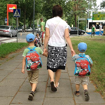 Kiedy uczniowie odpoczywali, ekipy remontowe nie prnoway