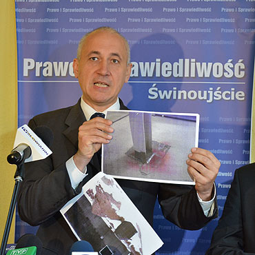 PiS: Gazoport jest nieudolnie budowany. Zobacz film!