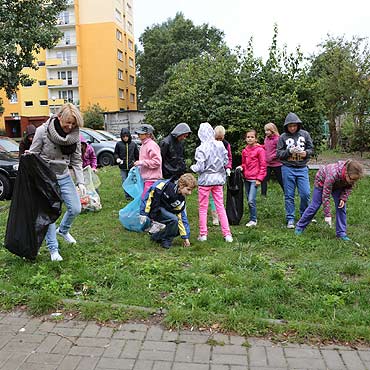 Po raz kolejny szkoy sprztay wiat