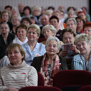 Uniwersytet Trzeciego Wieku rozmawia i piewa o niepodlegoci. Zobacz film! 