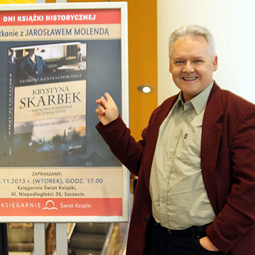 Jarosaw Molenda w szczeciskim salonie „wiat Ksiki”  promowa swoje najnowsze wydawnictwo