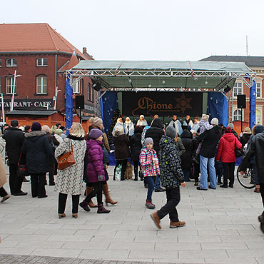 Jarmark witeczny zaprasza na Plac Wolnoci
