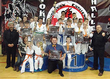 winoujska Akademia Karate Kyokushin znowu z tarcz i medalami