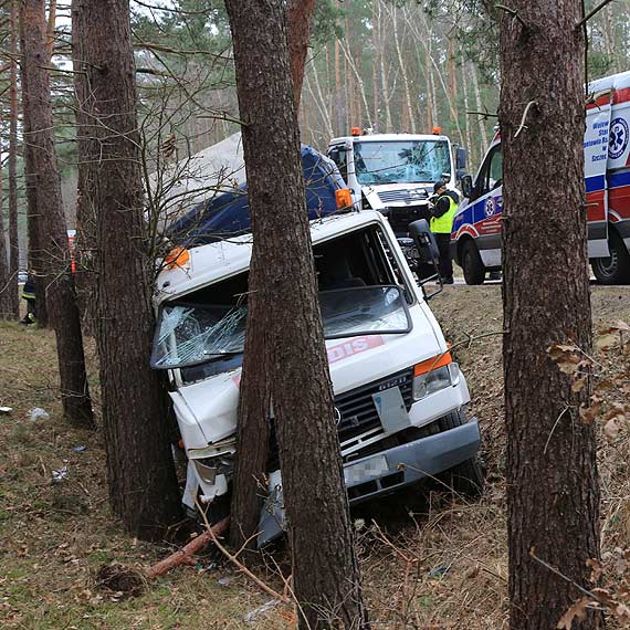 Grony wypadek na Karsiborskiej. Jedna osoba w szpitalu