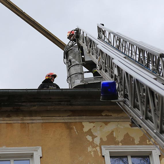 Waciciele budynkw musz je zabezpiecza przed wichurami
