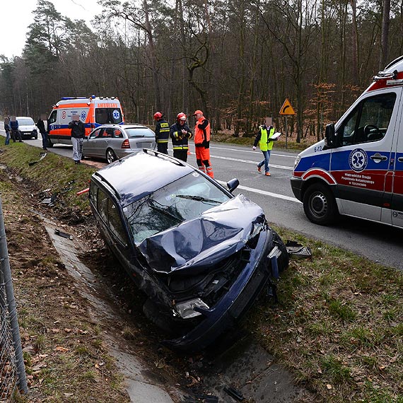 Kolizja z udziaem mieszkaca winoujcia na krajowej trjce