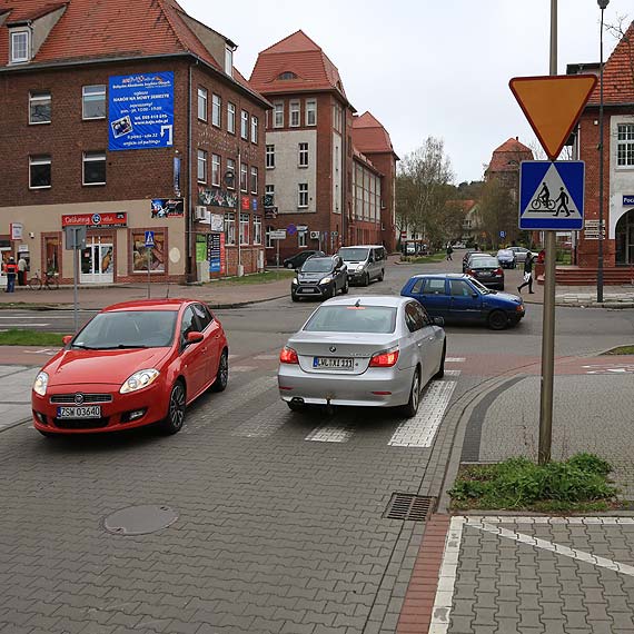 Przebuduj wjazd pod urzdem? Na razie analizuj
