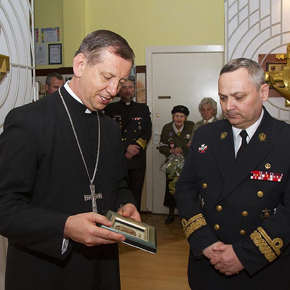 Biskup polowy Wojska Polskiego w winoujciu