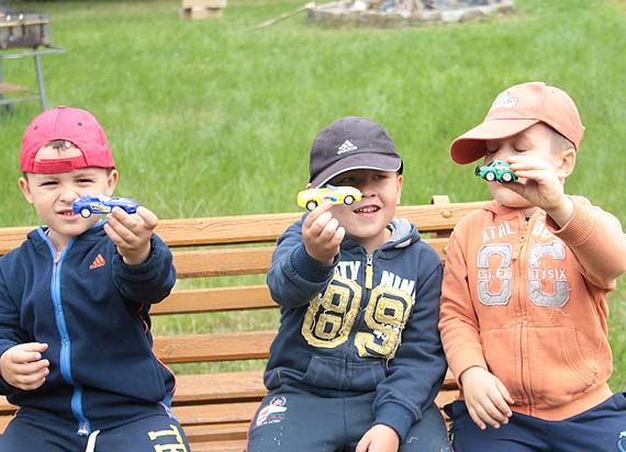 Zarz±d Ogrodów „Granica”- dzieciom