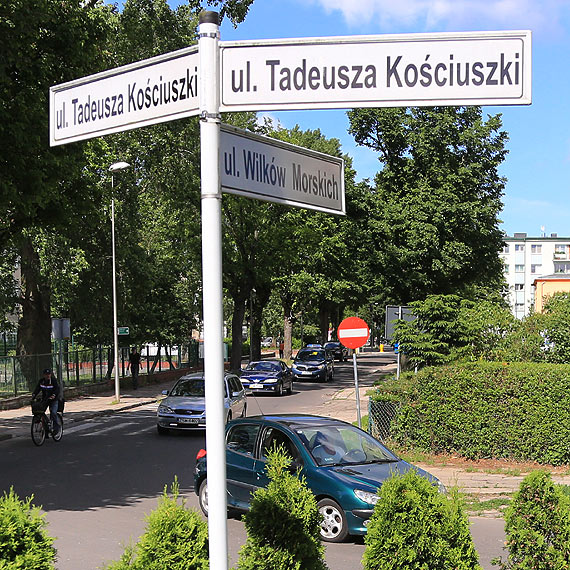 Czy urzdnicy s lepi i nie widz przekrconych tablic z nazwami ulic? Czy mao ich to obchodzi?