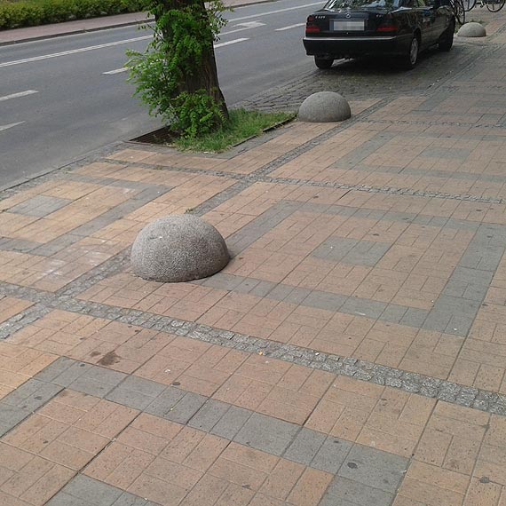  Czytelnik: Betonowe pkule- pomys moe i dobry ale wykonanie sabe