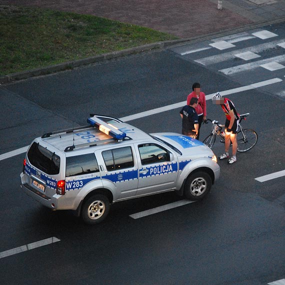 Potrcenie rowerzysty na skrzyowaniu  11 Listopada i Szkolnej