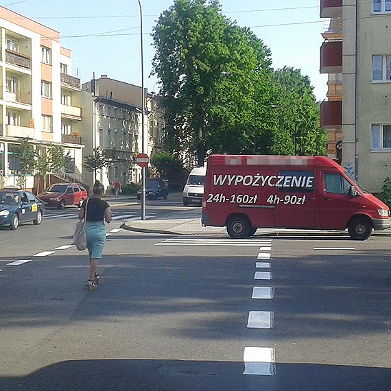 Czytelnik: Mistrz parkowania codziennie parkuje jak chce i amie przepisy ruchu drogowego