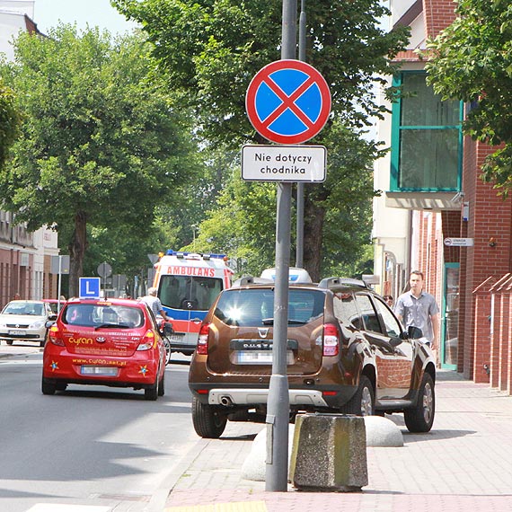 Rowerzysta potrci piesz i odjecha. Kobieta trafia do szpitala