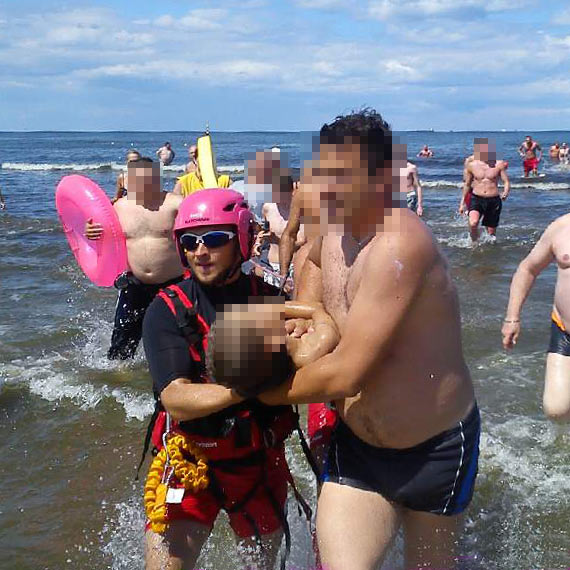 8-letni chopiec utopi si! Mimo stara wszystkich sub nie udao si uratowa dziecka