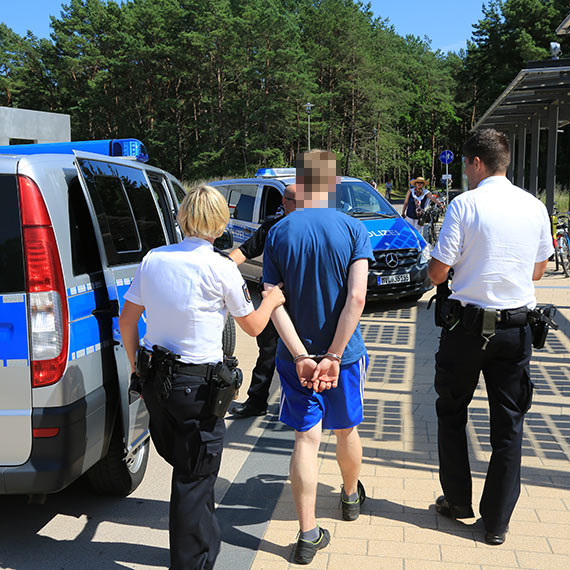 Obawa niemieckiej policji na dwch nastolatkw. Prbowali ukra rowery na play