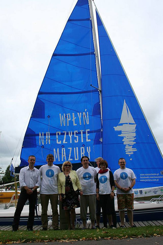 Ponad 100 jachtw wpywa na czyste Mazury - trwa ekologiczny rejs Fundacji Nasza Ziemia