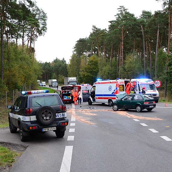 Grony wypadek na obwodnicy Dargobdza. Jedna osoba w cikim stanie trafia do szpitala