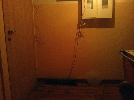 Na lewo podłączył się do licznika. Mógł spalić dom albo kogoś zabić