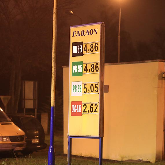 Troch tasze tankowanie