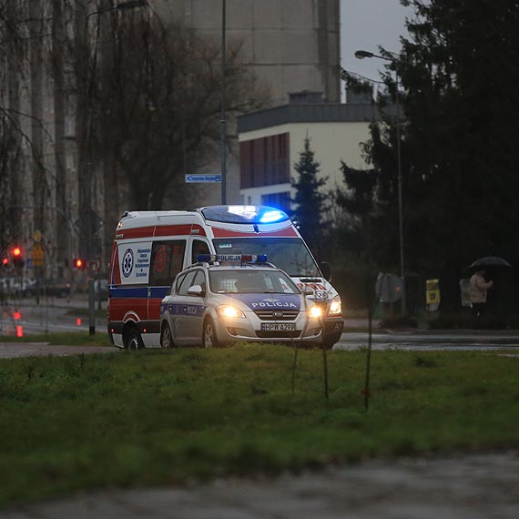 Kobieta kierujca Renault uderzya w rowerzyst. Zatrzymano jej prawo jazdy 