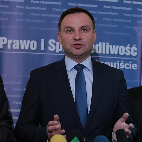 Andrzej Duda: Jak patrzy si na budow gazoportu wida, e wszystko jest jeszcze rozgrzebane. Zobacz film!
