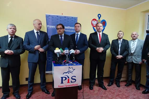 Andrzej Duda: Jak patrzy si na budow gazoportu wida, e wszystko jest jeszcze rozgrzebane. Zobacz film!