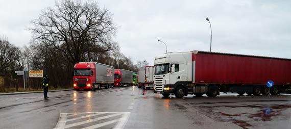 Na Warszowie nadal gigantyczne korki. Mieszkacy trac cierpliwo
