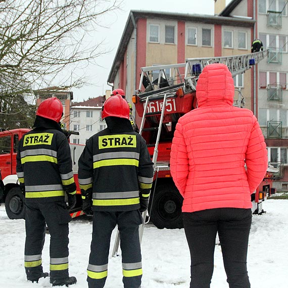 3-letnie dziecko zatrzasno si w mieszkaniu. Wszystkie suby zostay postawione na nogi