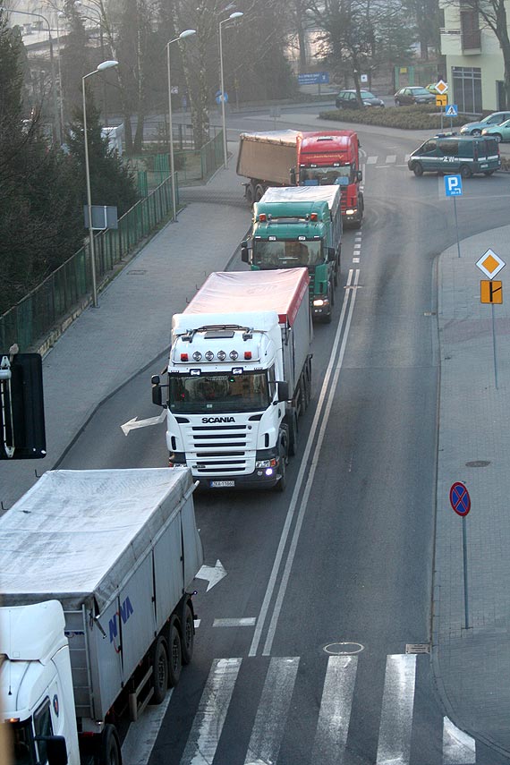 Czytelnik: To autostrada w USA czy winoujcie?