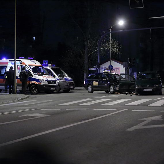 Wymusia pierwszestwo. Volkswagen uderzy w bok fiata