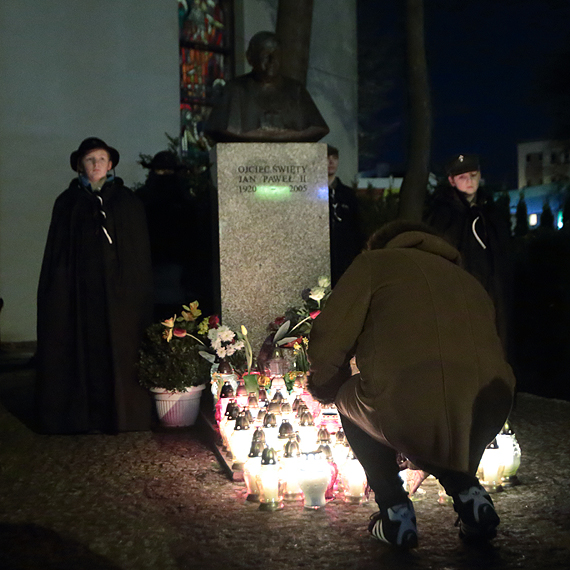 Mieszkańcy uczcili 10. rocznicę śmierci Jana Pawła II